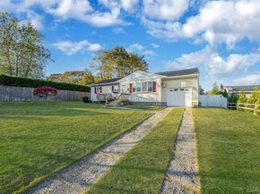 4 Neptune Avenue, East Patchogue NY 11772