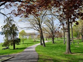 32 Westwood Close, Irvington NY 10533