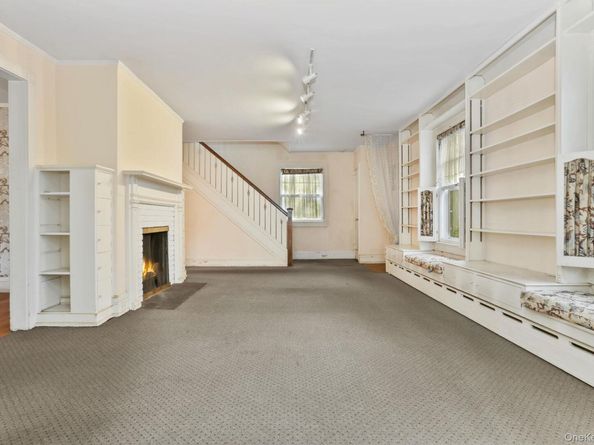 24 Muir Place, New Rochelle NY 10801