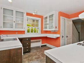 24 Muir Place, New Rochelle NY 10801