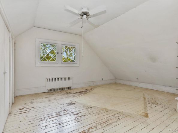 24 Muir Place, New Rochelle NY 10801