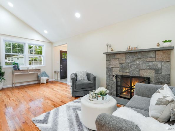 3167 Lincoln Drive, Mohegan Lake NY 10547