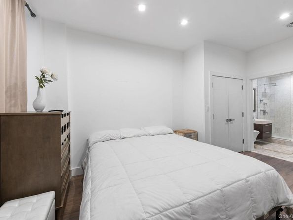 1769 E 13th Street 2B, Brooklyn NY 11229