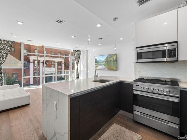 1769 E 13th Street 2B, Brooklyn NY 11229