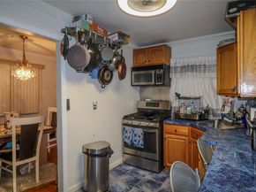 110-17 175th Street, Saint Albans NY 11433