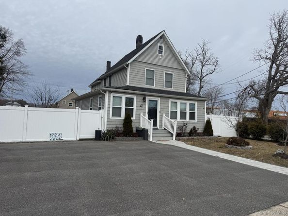 41 Brightside Avenue, Central Islip NY 11722