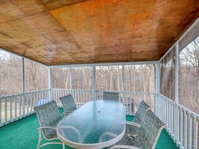 19 Eastwood Rd, Danbury NY 06811