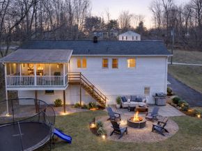 19 Eastwood Rd, Danbury NY 06811