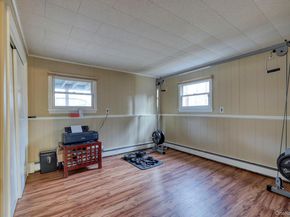 19 Eastwood Rd, Danbury NY 06811