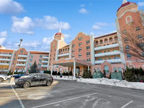 2 Richmond Road 3a, Lido Beach NY 11561