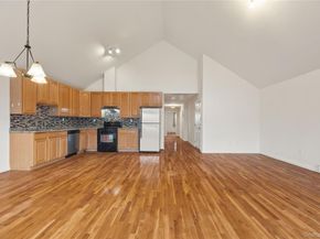 10 Pennyfield Ave Avenue 5C, Bronx NY 10465