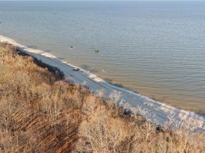 32 Valentine Road, Shoreham NY 11786