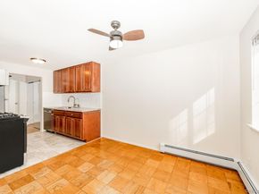 1233 Melville Road 60, East Farmingdale NY 11753