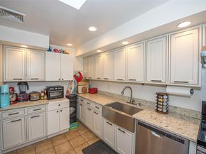 36 Middle Lane, Jericho NY 11753