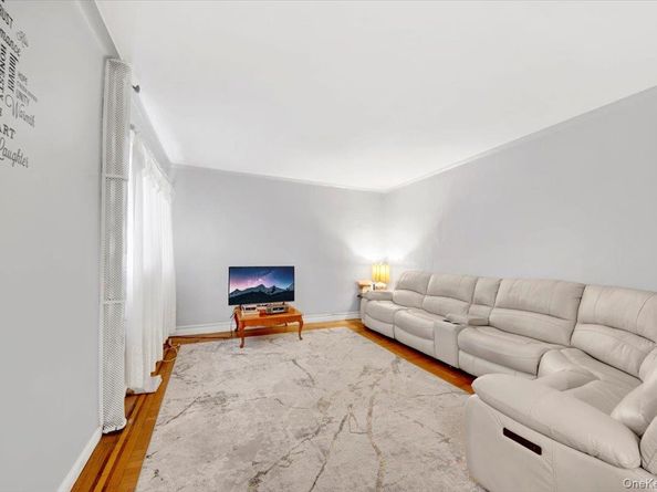 2925 Matthews Avenue 5H, Bronx NY 10467