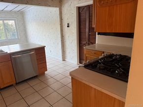 12 Cranberry Lane, Plainview NY 11803