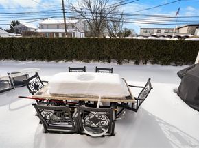 2860 Nicole Court, Oceanside NY 11572