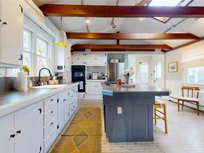 15 Walnut Avenue, East Quogue NY 11942