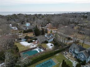 15 Walnut Avenue, East Quogue NY 11942