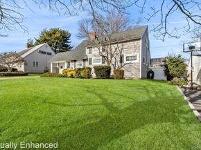 111 Stirrup Lane, Levittown NY 11756