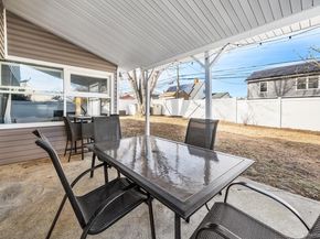 111 Stirrup Lane, Levittown NY 11756