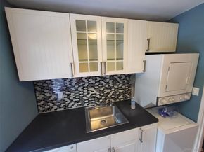 224-23 Kingsbury Avenue B, Oakland Gardens NY 11364