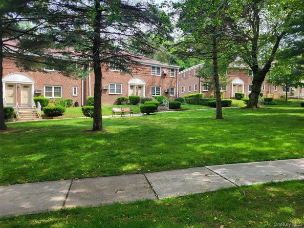 224-23 Kingsbury Avenue B, Oakland Gardens NY 11364