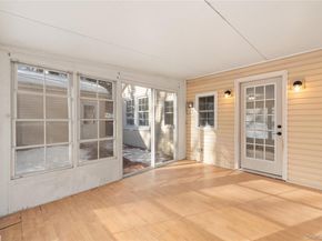 10 Pinedale Avenue, Farmingville NY 11738