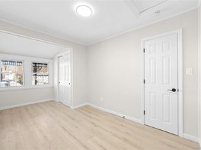 10 Pinedale Avenue, Farmingville NY 11738