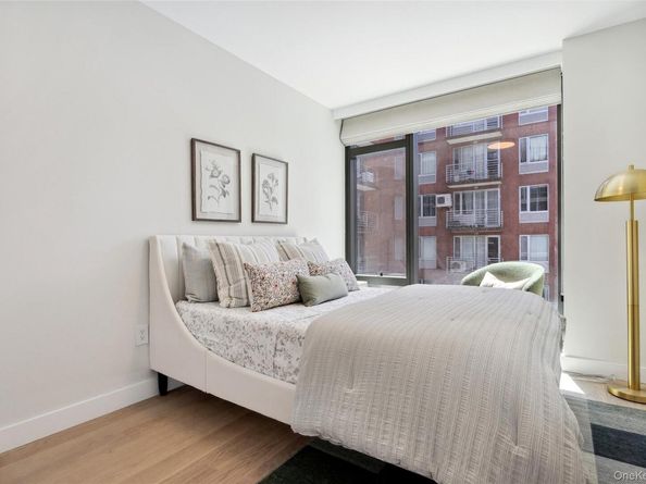 38-20 Parsons Boulevard 606, Flushing NY 11354