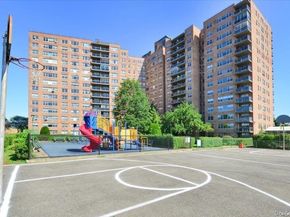 61-20 Grand Central Parkway C303, Forest Hills NY 11375