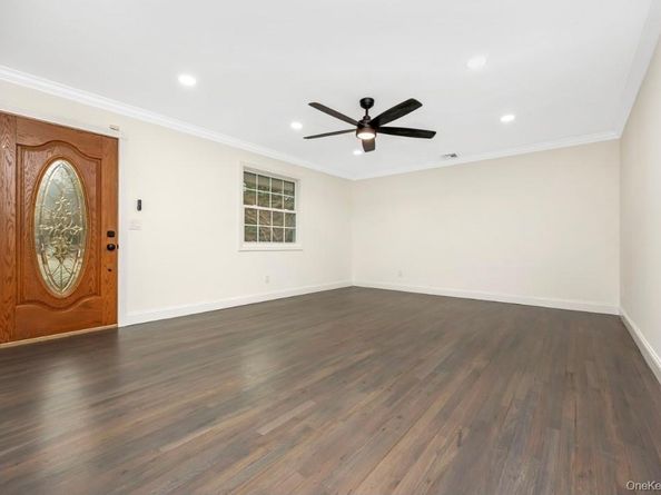 59 Nelson Road, Selden NY 11784