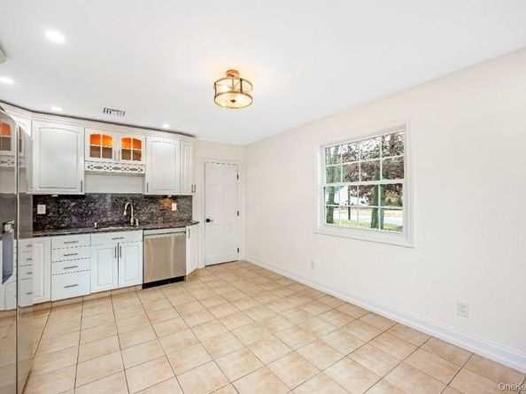 59 Nelson Road, Selden NY 11784