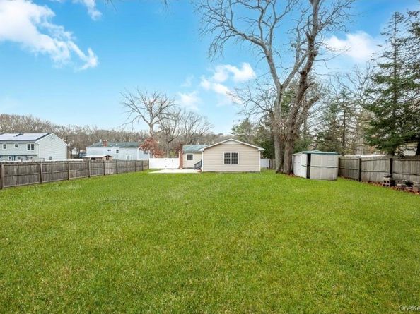 59 Nelson Road, Selden NY 11784