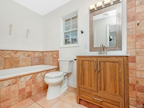 59 Nelson Road, Selden NY 11784