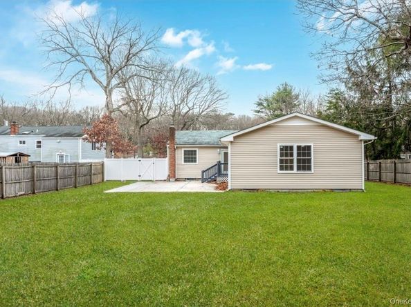 59 Nelson Road, Selden NY 11784