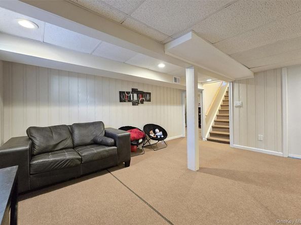 6 Virginia Road, Centereach NY 11720