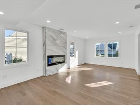 24 Rim Lane, Hicksville NY 11801