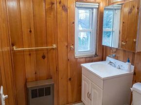 21 Oceanview Avenue, Valley Stream NY 11581