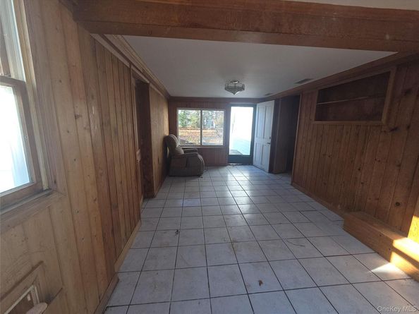 30 Matthews Drive, Speonk NY 11972