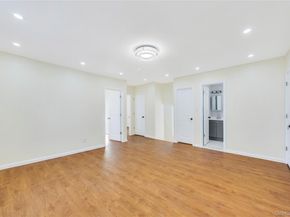 100-35 204th Street, Hollis NY 11423