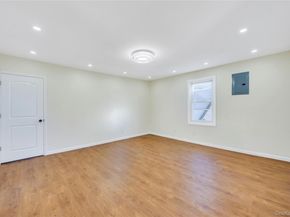 100-35 204th Street, Hollis NY 11423