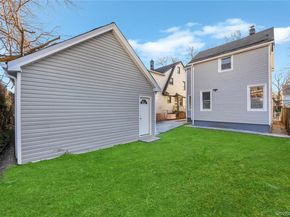 100-35 204th Street, Hollis NY 11423