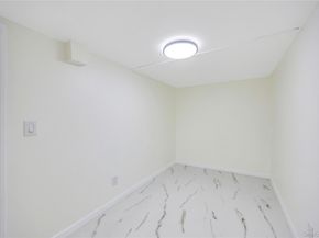 100-35 204th Street, Hollis NY 11423