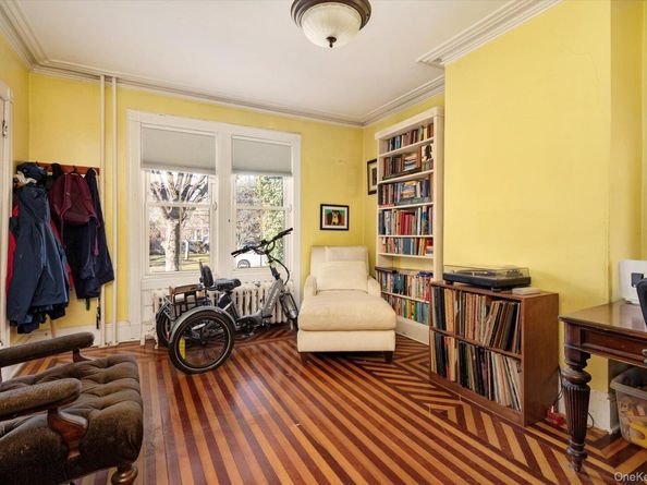 183 Oldfield Avenue, Amityville NY 11701