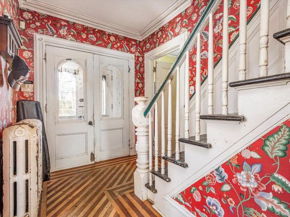 183 Oldfield Avenue, Amityville NY 11701