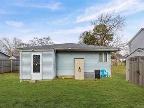 40 Fairview Drive, Shirley NY 11967