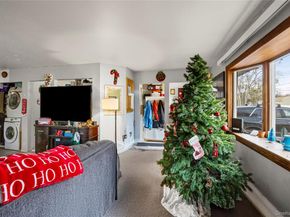 40 Fairview Drive, Shirley NY 11967