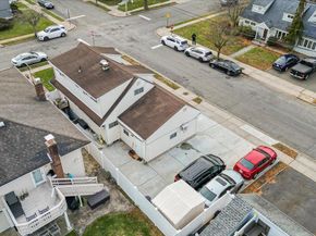 11 Crescent Street, Oyster Bay NY 11801