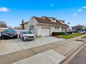 11 Crescent Street, Oyster Bay NY 11801